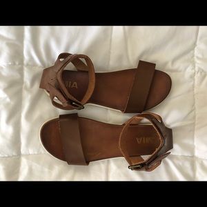 Comfy MIA sandals